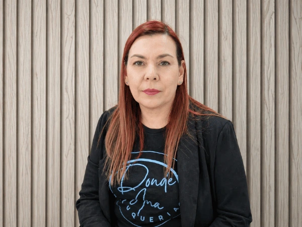 Ana, propietaria y directora de Donde Ana Peluqueria